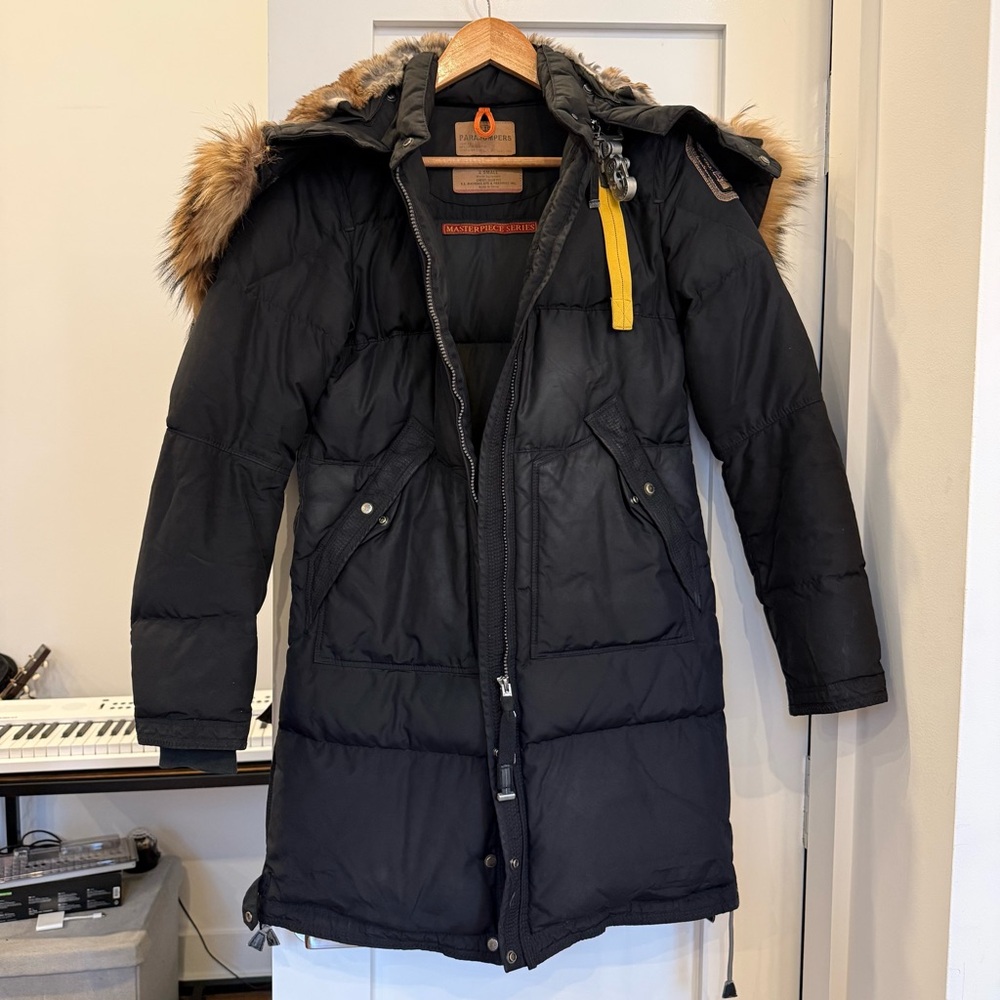 Parajumpers Masterpiece Series Black Puffer coat with Fur hood.  sz XS